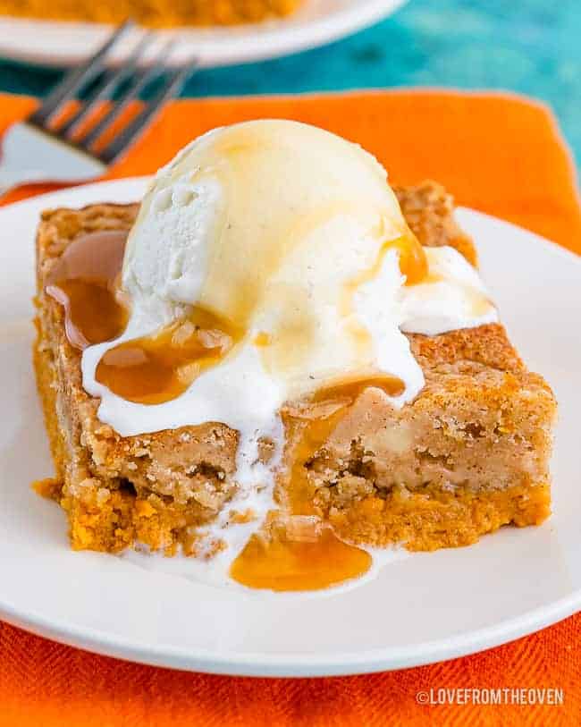 Quick & Easy Pumpkin Dump Cake: Your Go-To Fall Dessert